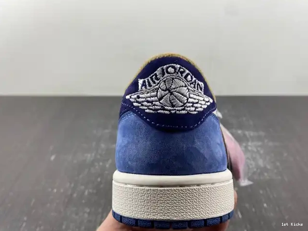 X DM7866-808 CUSTOM TRAVIS 1 JORDAN SCOTT AIR 0612